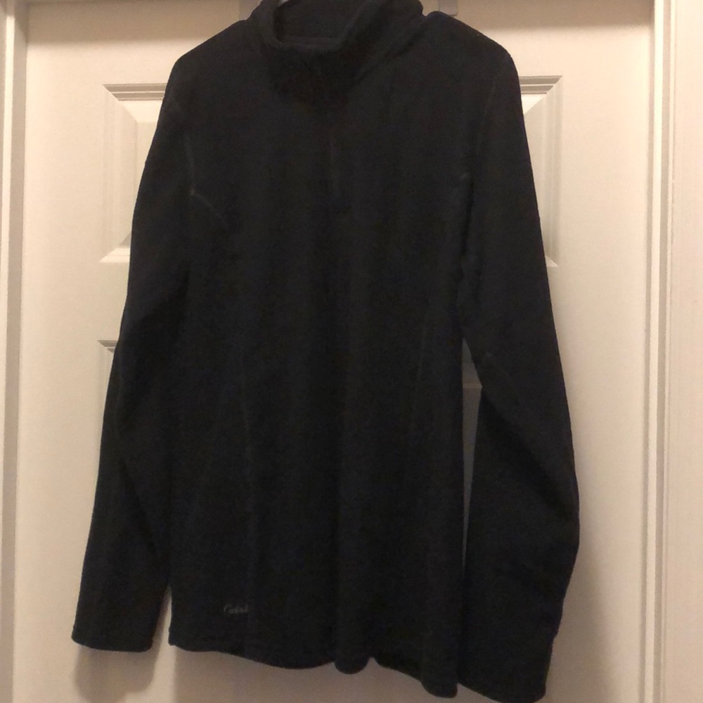 Women’s fitted 1/4 zip jacket